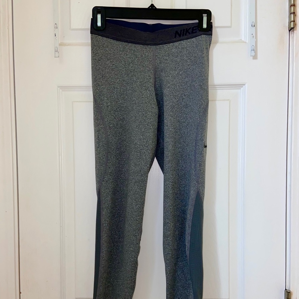 Nike Pro Leggings - Gray